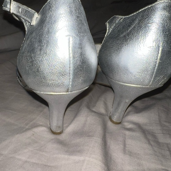 AEROSOLES HEEELS - Picture 3 of 5